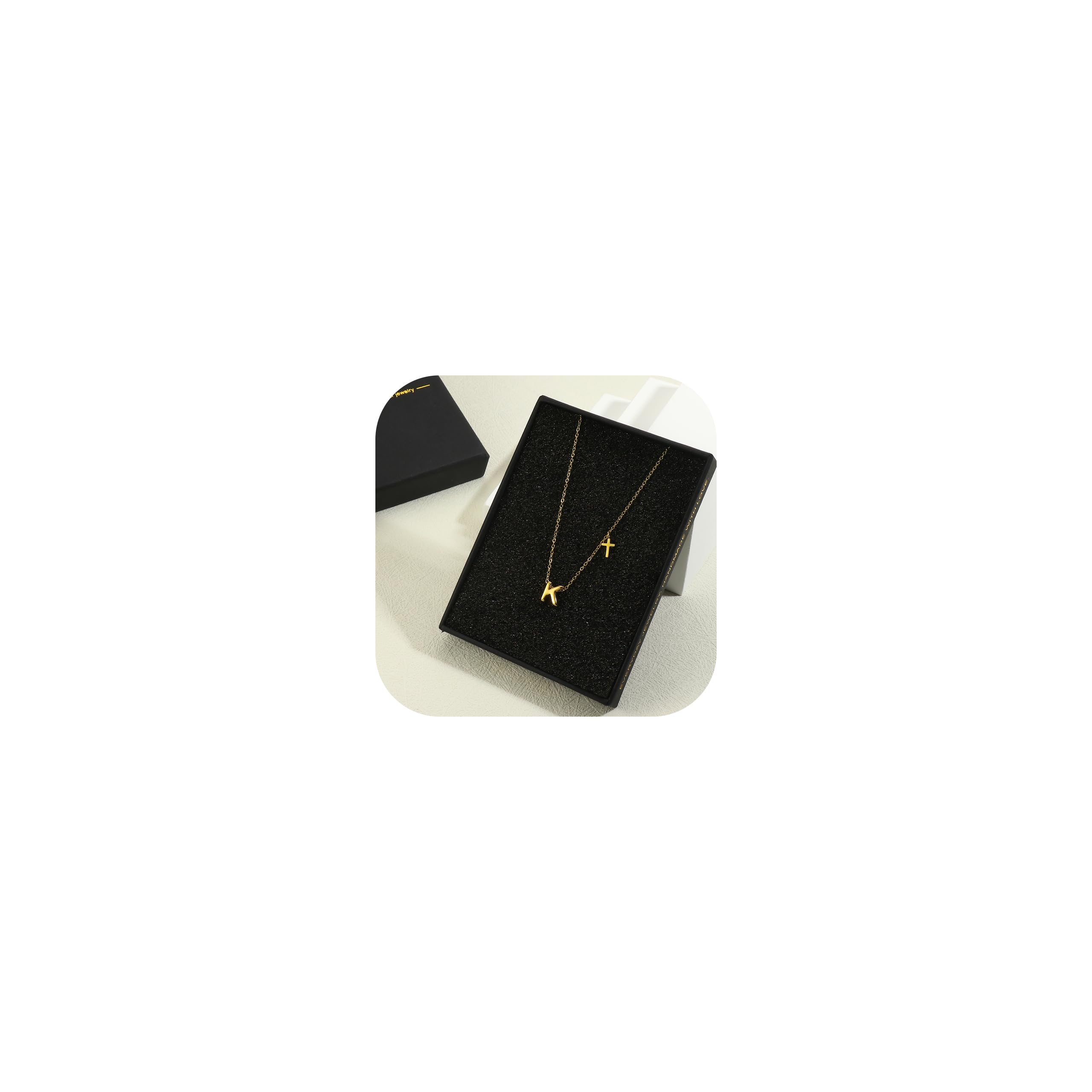 pendant necklace